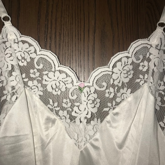 Sold - Picture 3 of 3